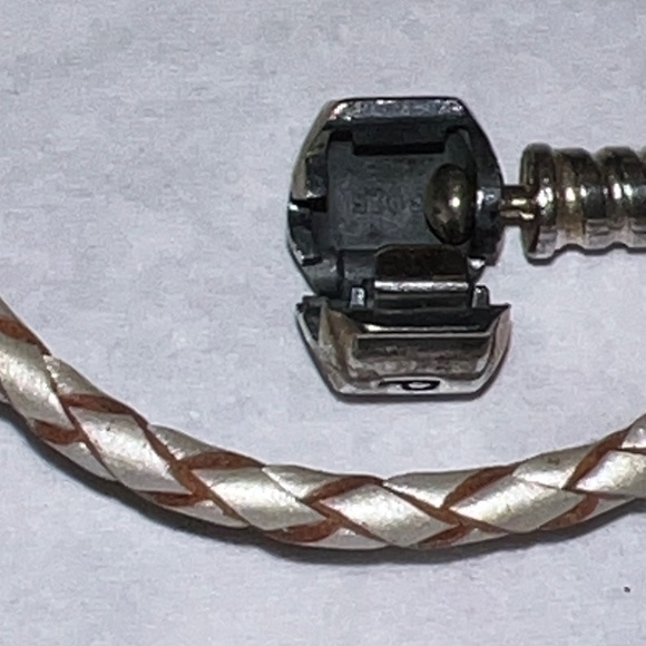 Pandora Double Champagne White Leather Bracelet w Sterling Silver Barrel - Picture 6 of 9